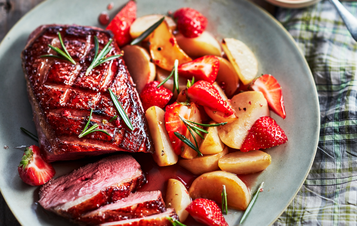 DUCK BREAST LACQUERED WITH STRAWBERRY SYRUP AND SMALL TURNIPS